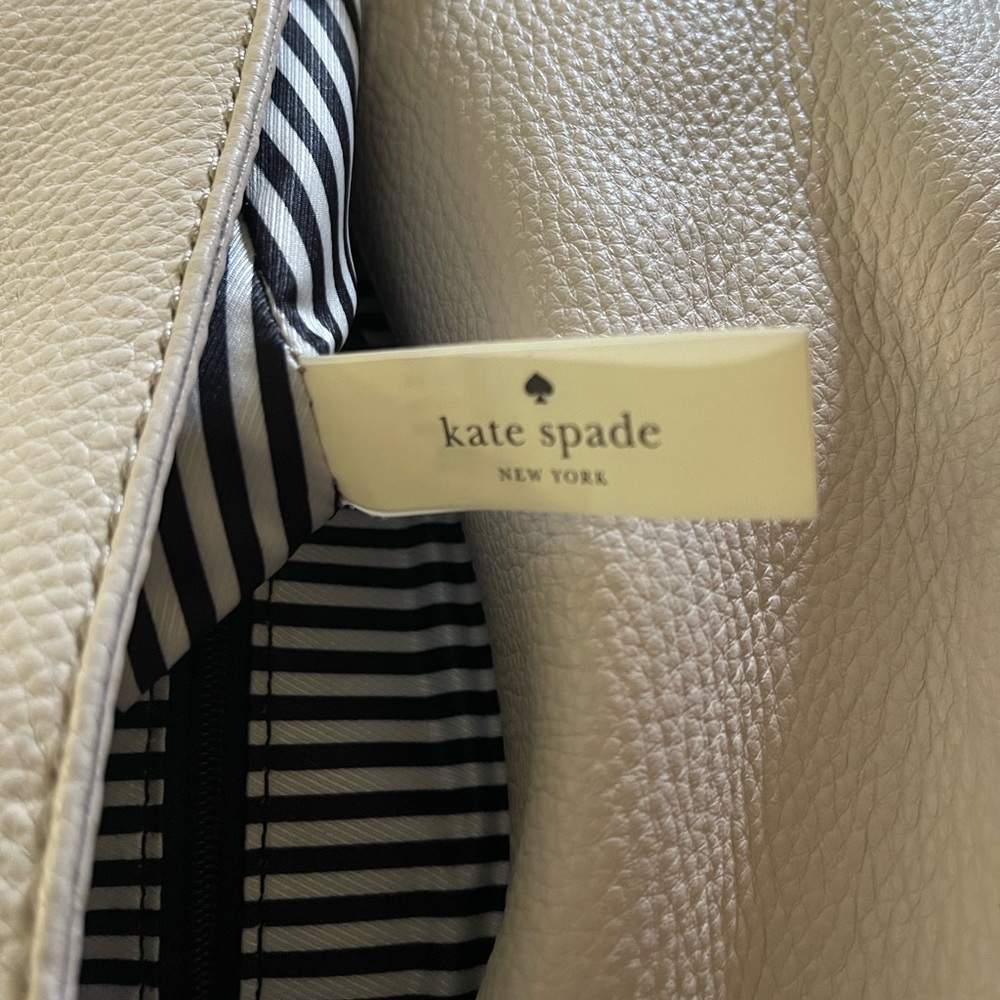 Kate Spade Purse - Picture 7 of 9